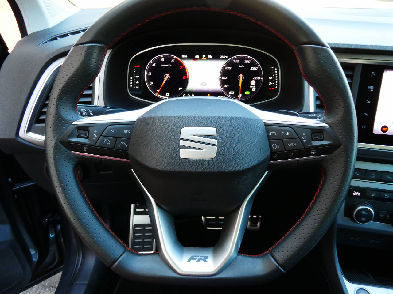 SEAT Ateca 1.5 TSI FR DSG-image-12