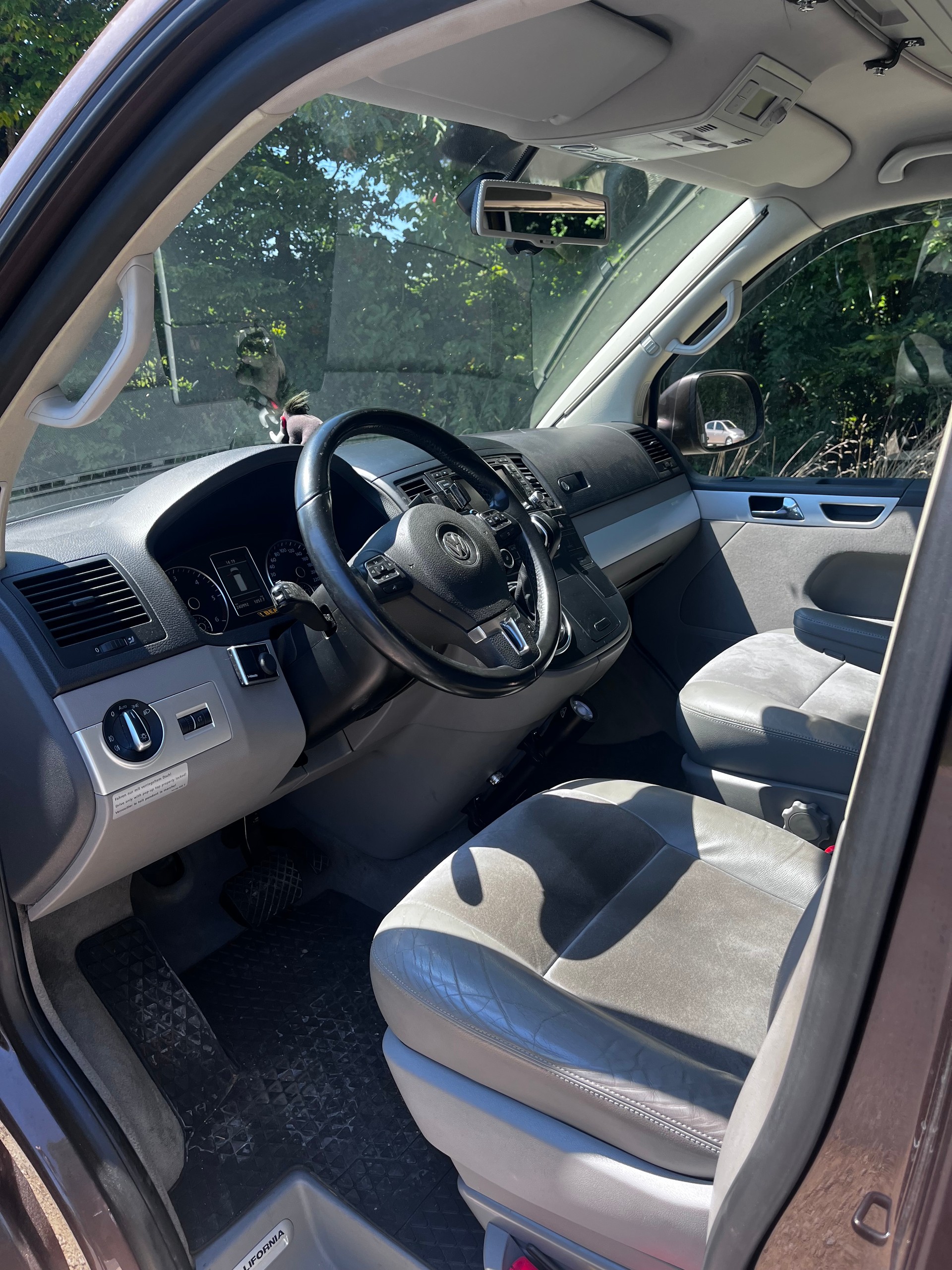 VW 2.0 TDI 180 CL Edition DSG 4m-image-14