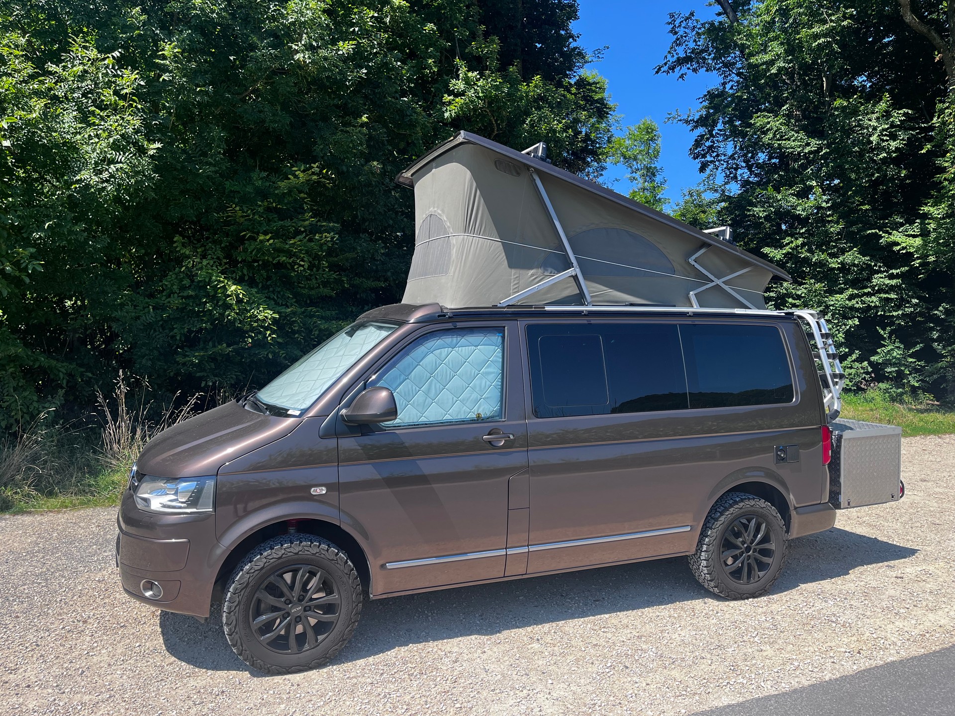 VW 2.0 TDI 180 CL Edition DSG 4m-image-1