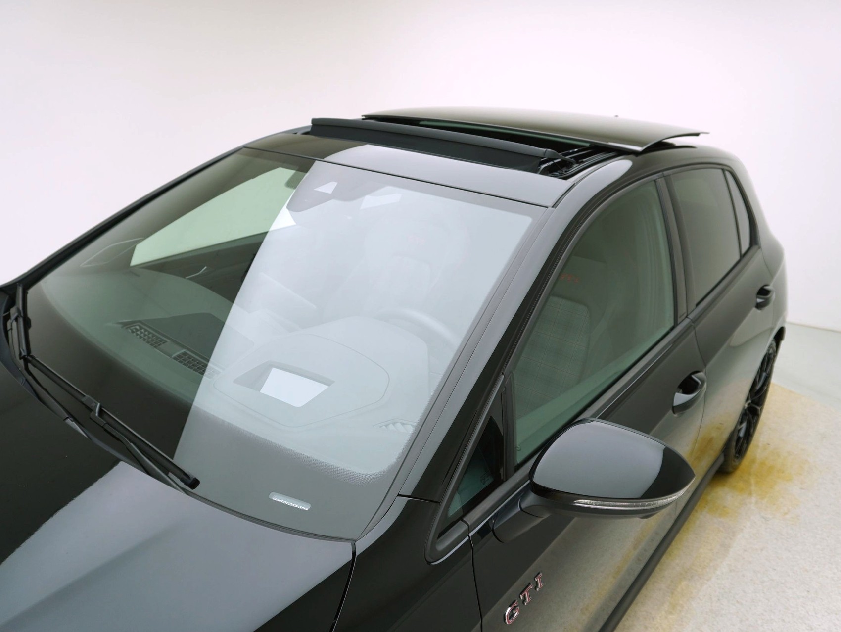 VW Golf 8.5 2.0 TSI DSG GTI Black Style (2025)-image-7