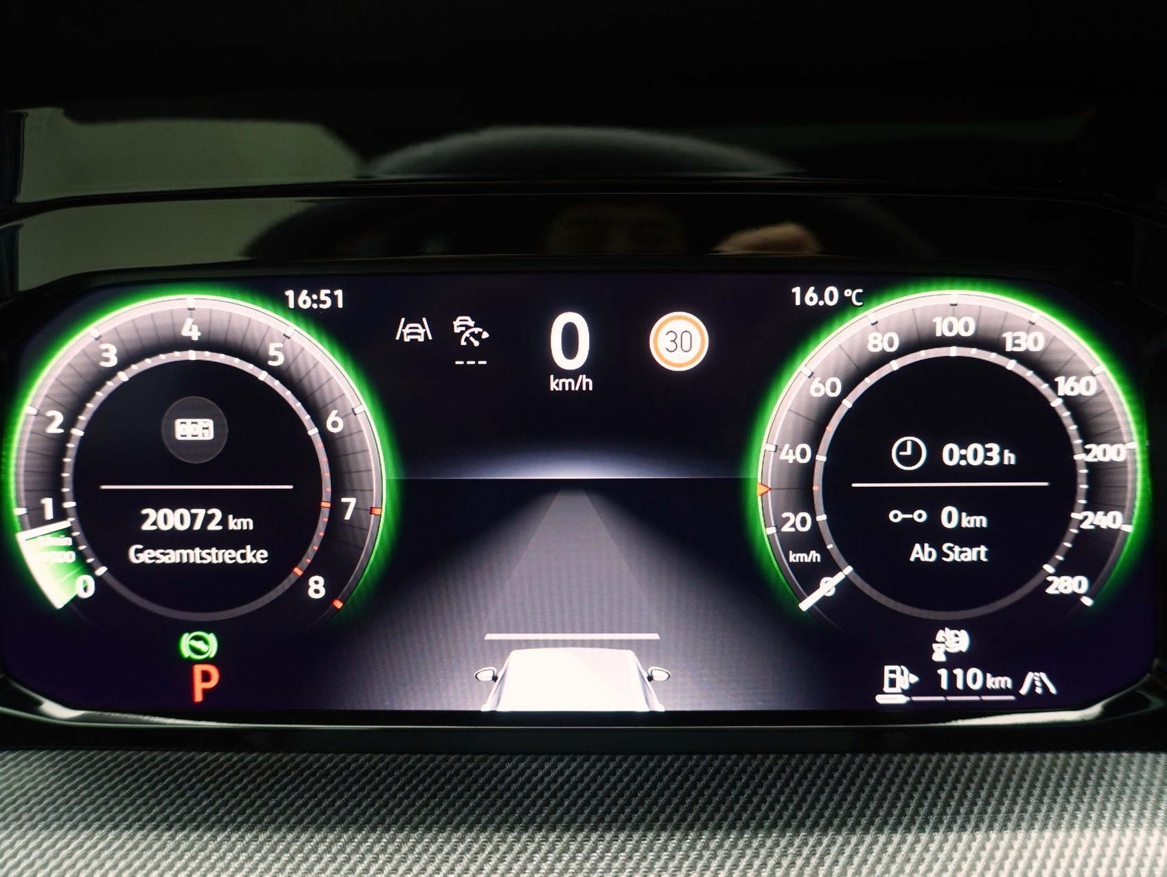 VW Golf 8.5 2.0 TSI DSG GTI Black Style (2025)-image-17