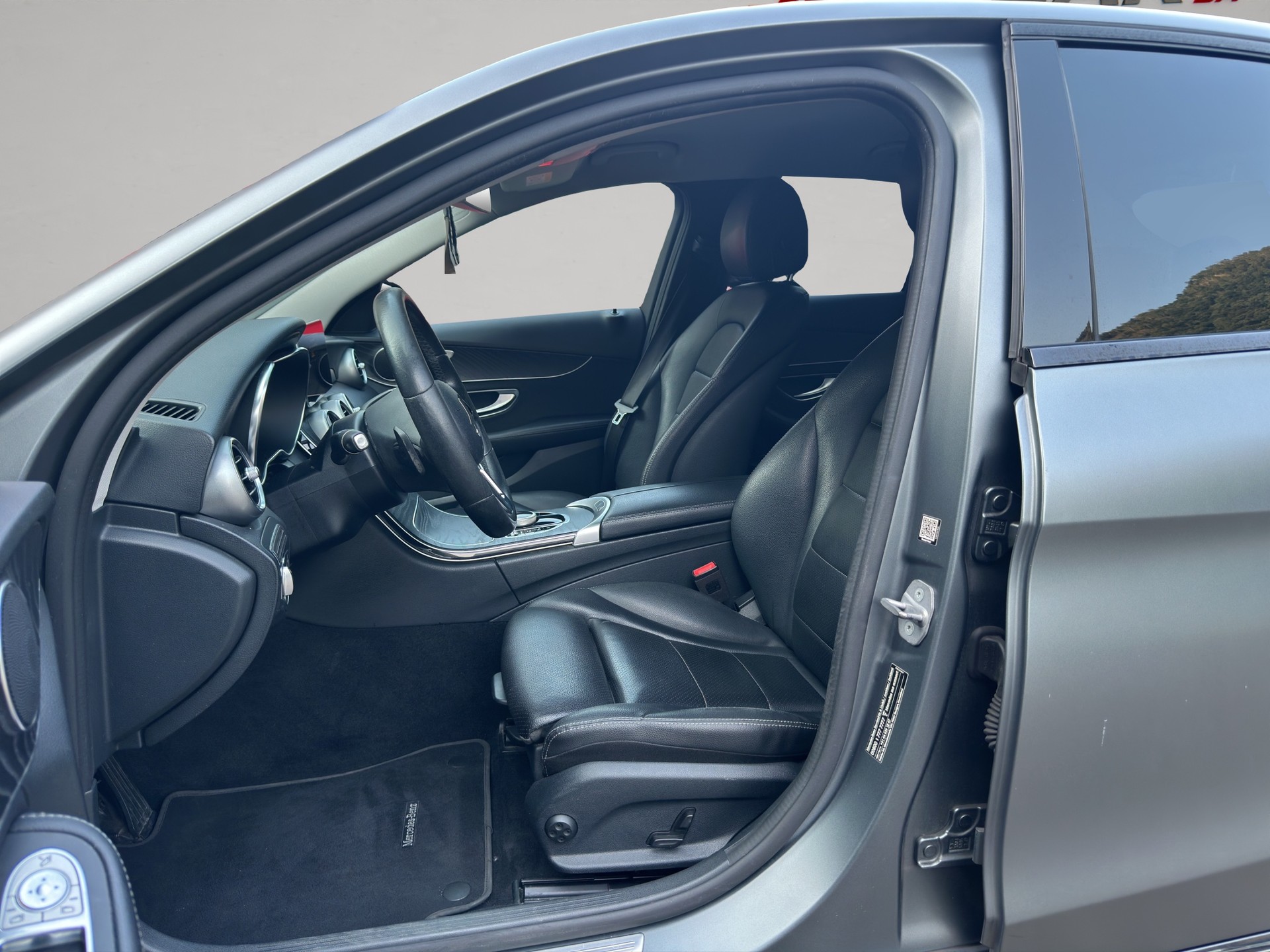 MERCEDES-BENZ C 220 d Avantgarde 9G-Tronic-image-5