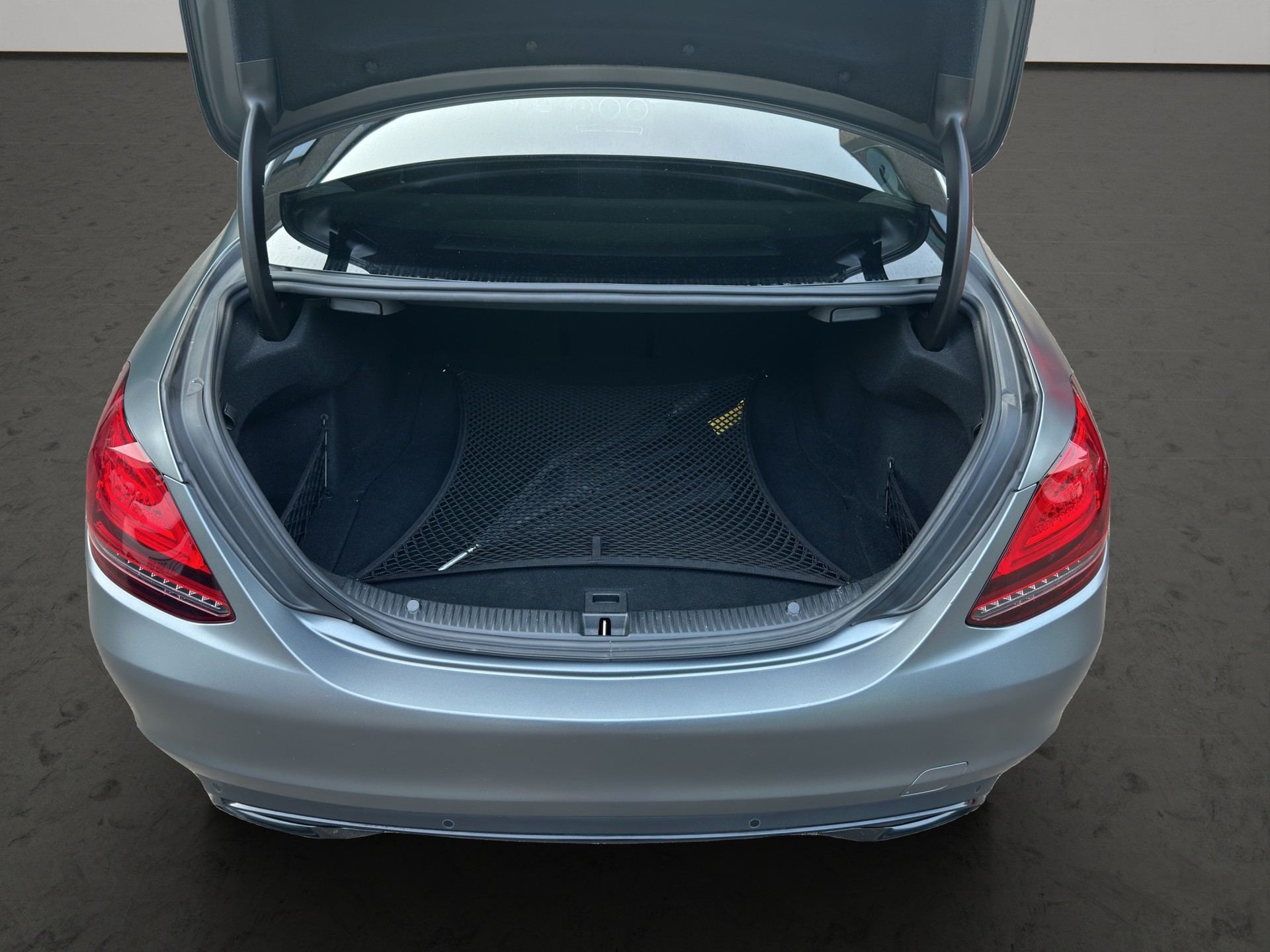 MERCEDES-BENZ C 220 d Avantgarde 9G-Tronic-image-14