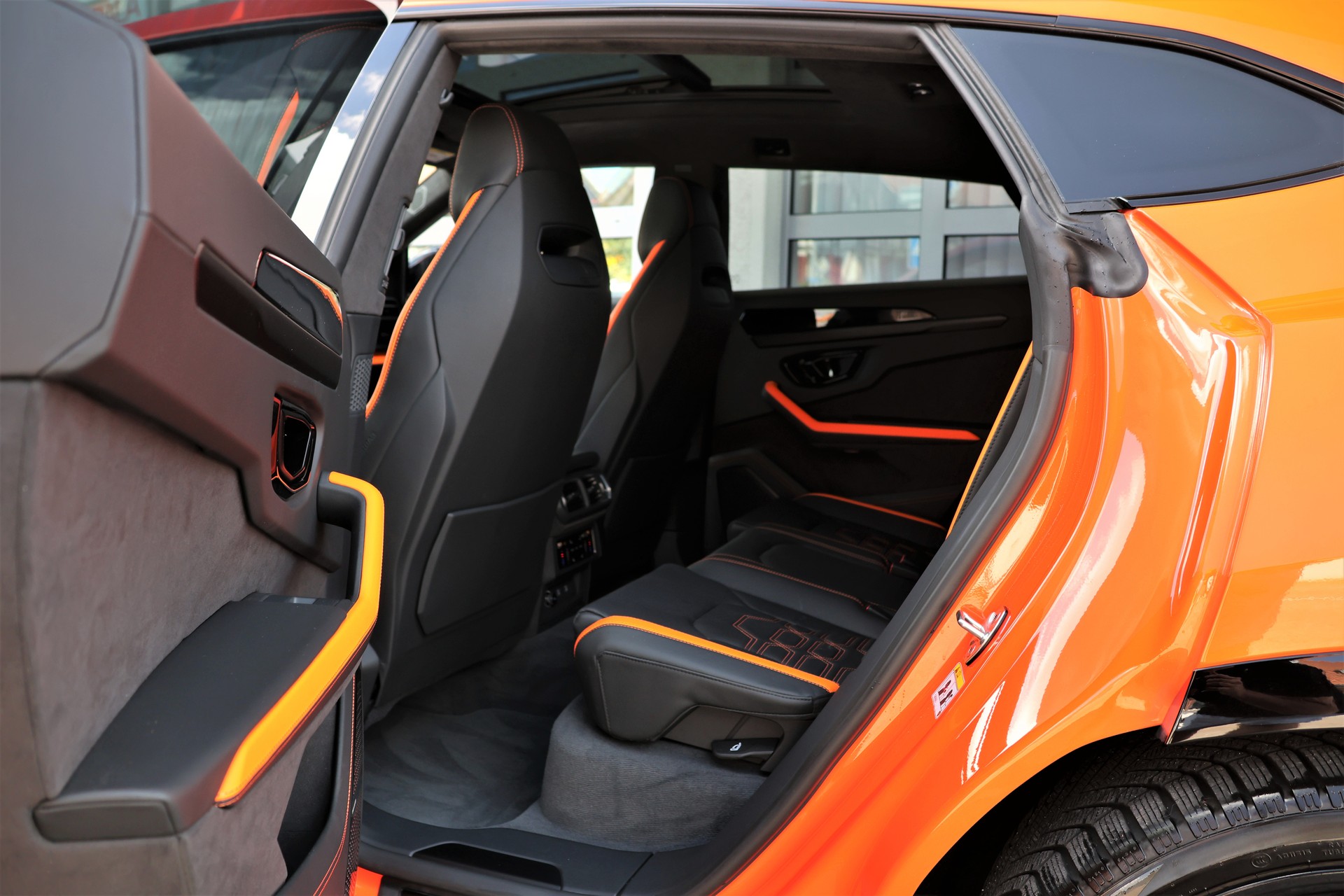 LAMBORGHINI Urus SE *ARANCIAEGON*-image-15