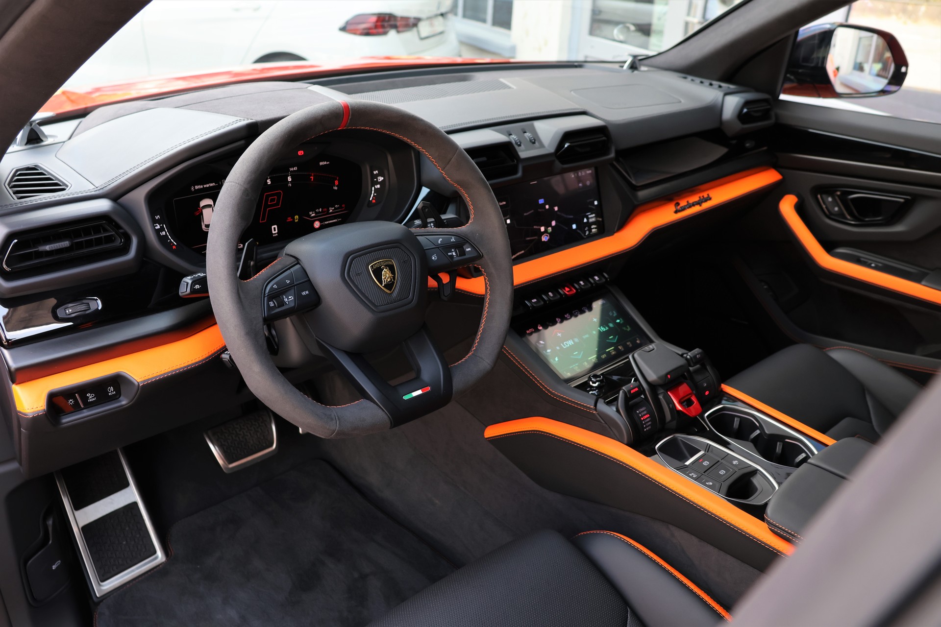 LAMBORGHINI Urus SE *ARANCIAEGON*-image-12