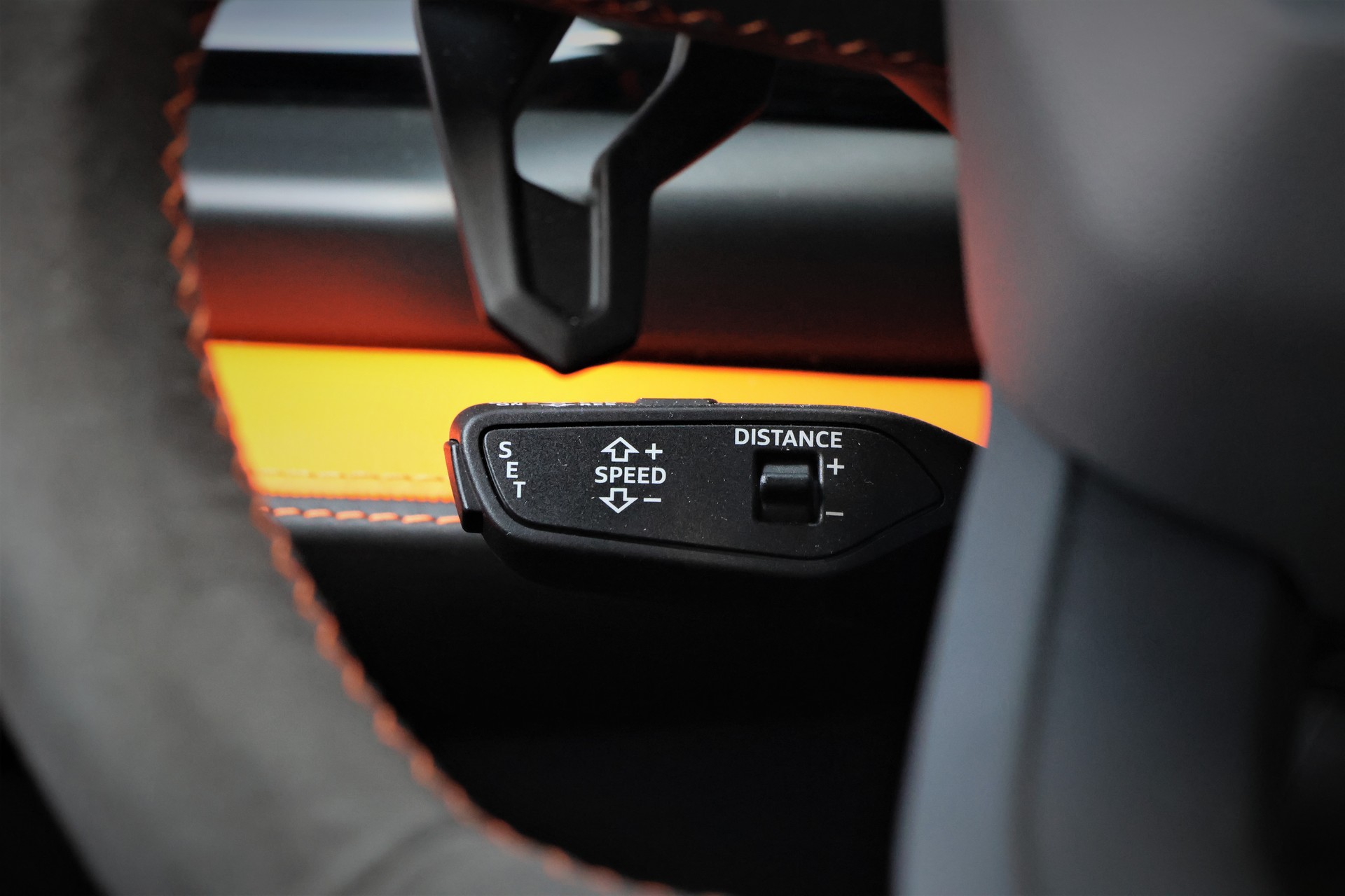 LAMBORGHINI Urus SE *ARANCIAEGON*-image-21