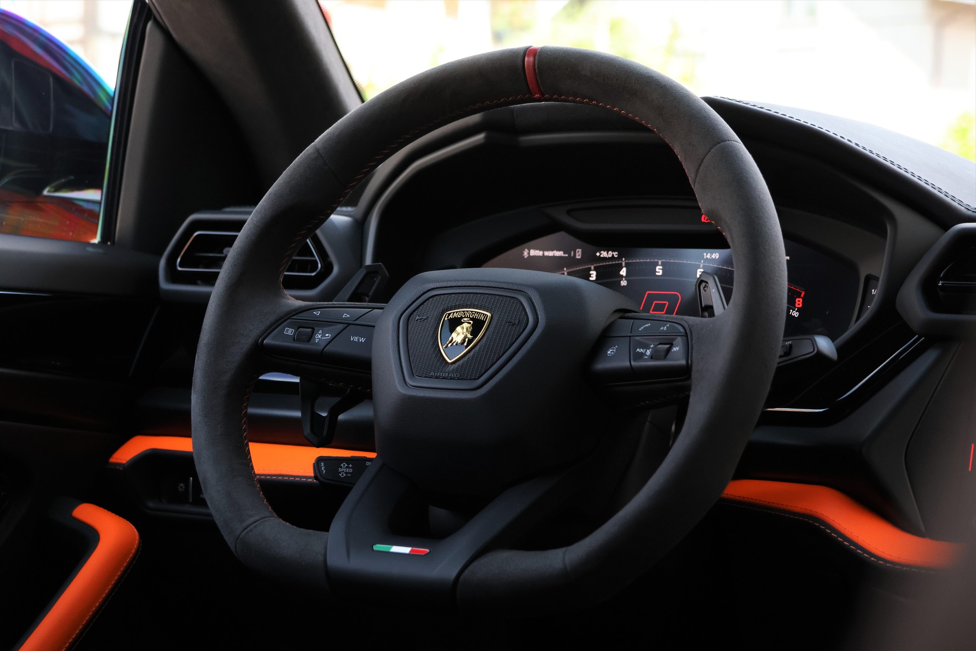 LAMBORGHINI Urus SE *ARANCIAEGON*-image-18