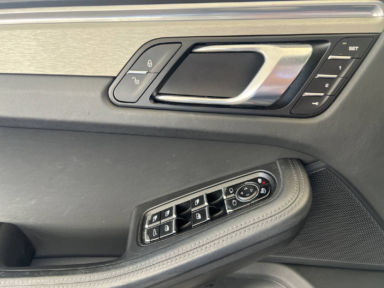 PORSCHE Macan 3.6 V6 Turbo-image-19