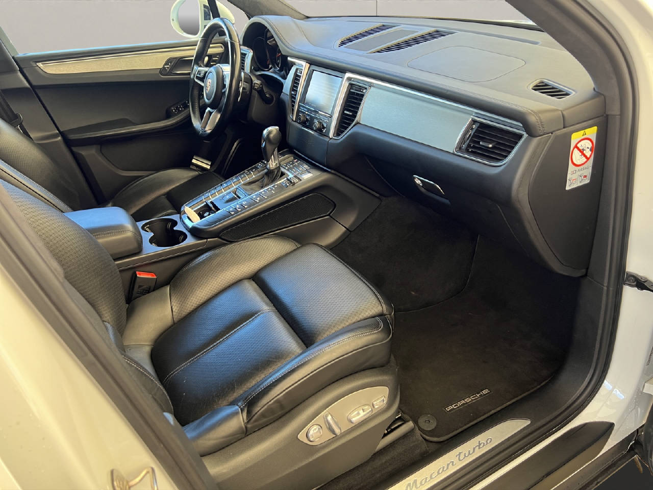 PORSCHE Macan 3.6 V6 Turbo-image-15