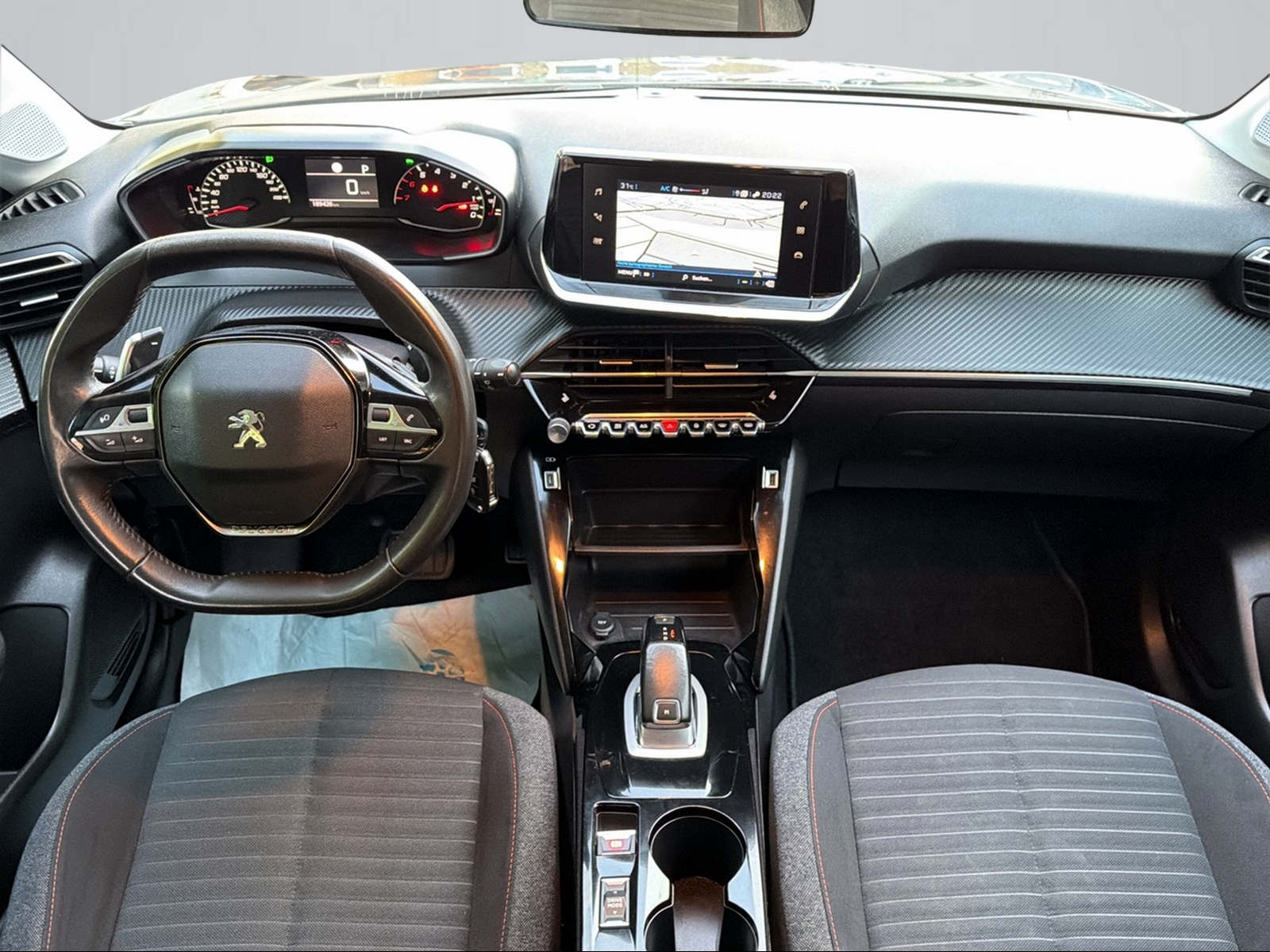 PEUGEOT 208 1.2 PureTech Active Pack EAT8-image-8