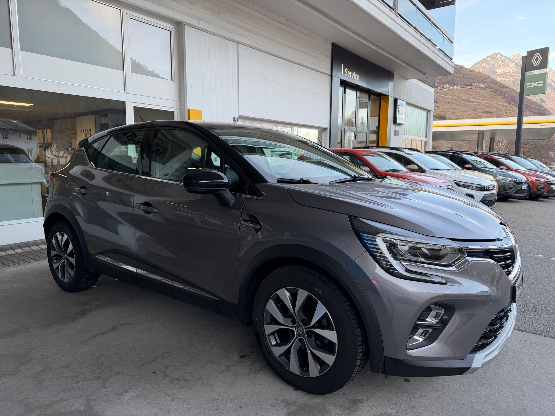 RENAULT Captur 1.3 TCe Intens-image-3