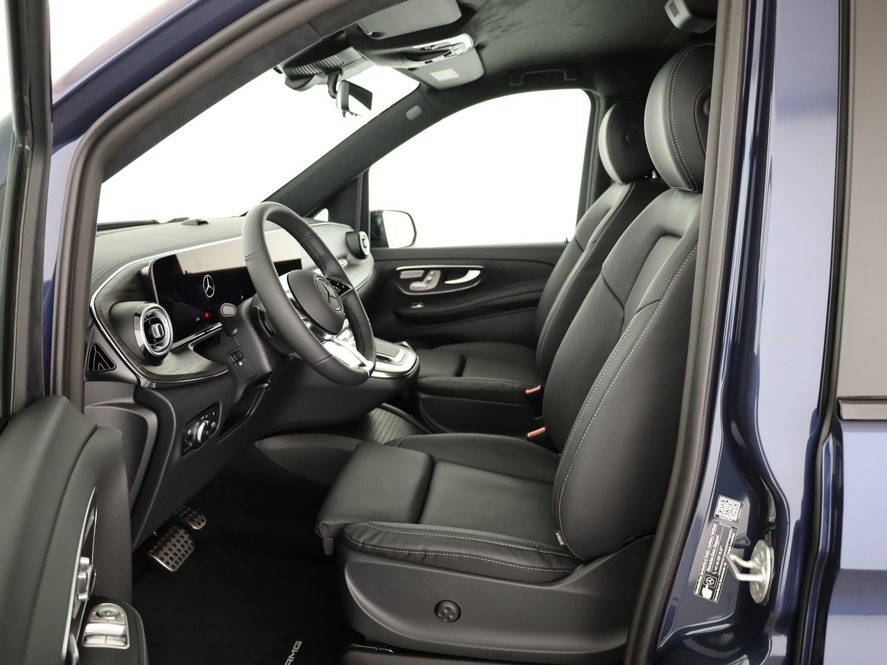 MERCEDES-BENZ V 300 d lang 4Matic Swiss Edition 9G-Tronic-image-3