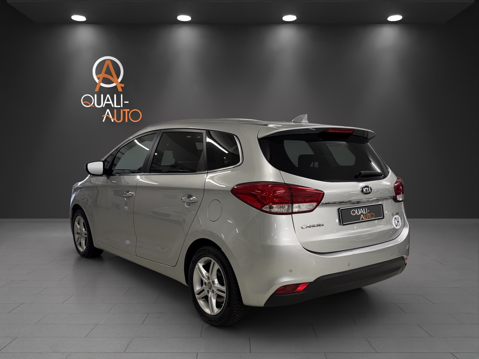 KIA Carens 1.7 CRDi Trend DCT-image-3