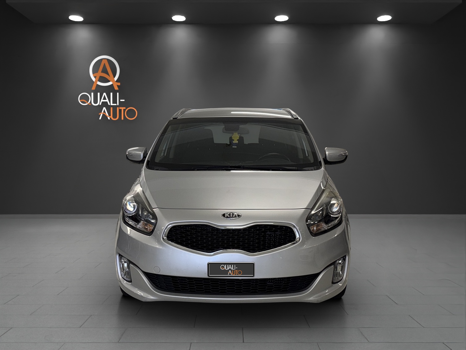 KIA Carens 1.7 CRDi Trend DCT-image-1