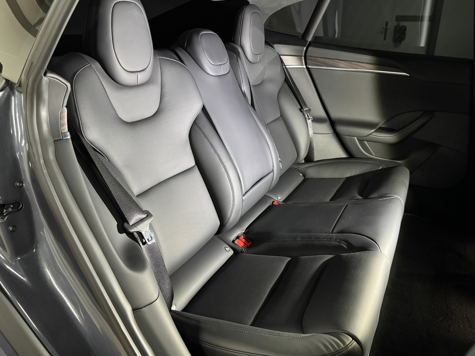 TESLA Model S 100 kWh Palladium Long Range// Autopilot inkl. FSD-image-9
