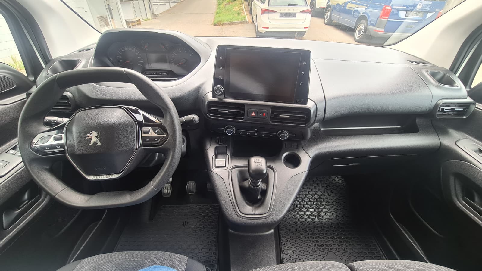 PEUGEOT Partner 1.5 Blue HDi s/s Asphalt 1000kg ** 130 PS ** 3-Plätzer ** RF-Kamera ** Anh-Kupplung ** Frisch Ab MFK & Service ** **-image-14