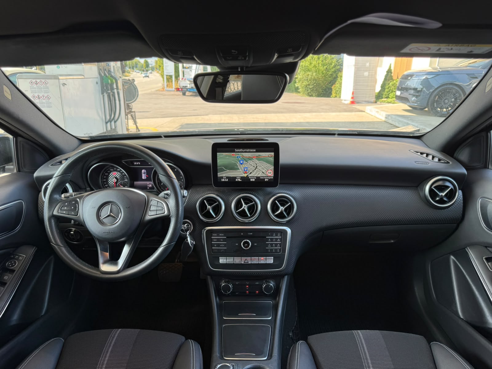 MERCEDES-BENZ A 200 Night Star 7G-DCT-image-12