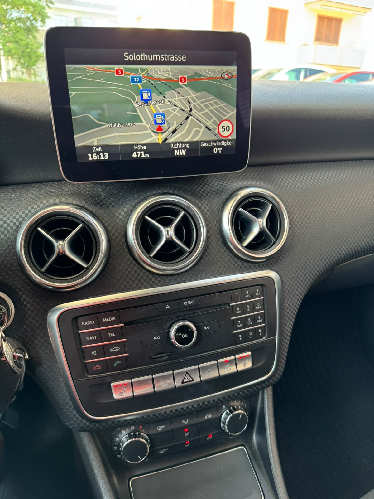 MERCEDES-BENZ A 200 Night Star 7G-DCT-image-14