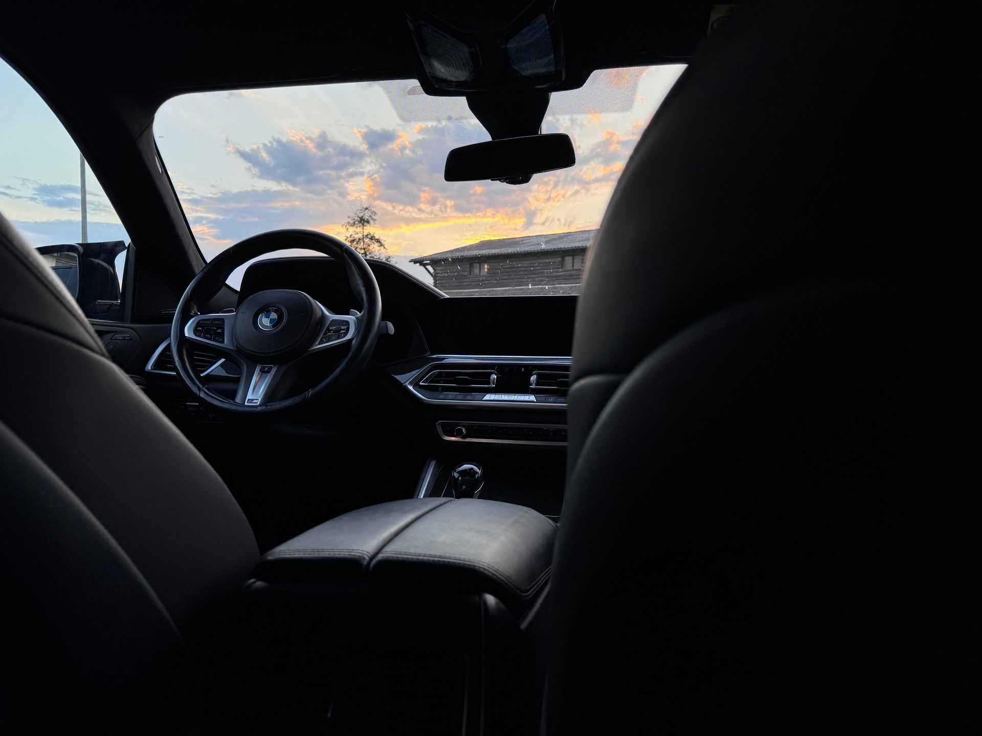 BMW X6 M50d-image-10
