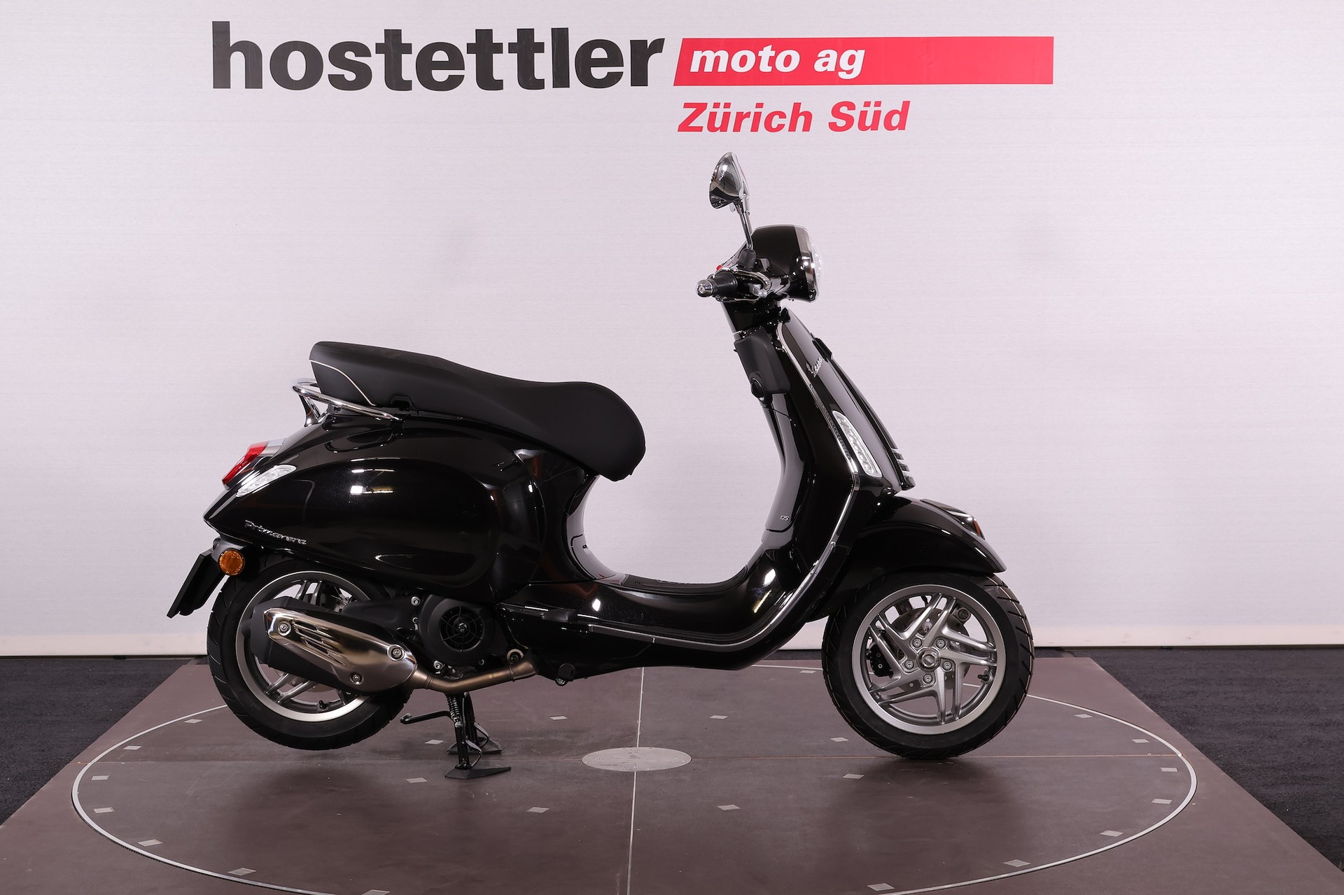PIAGGIO Vespa 125 Primavera-showroom-element-3