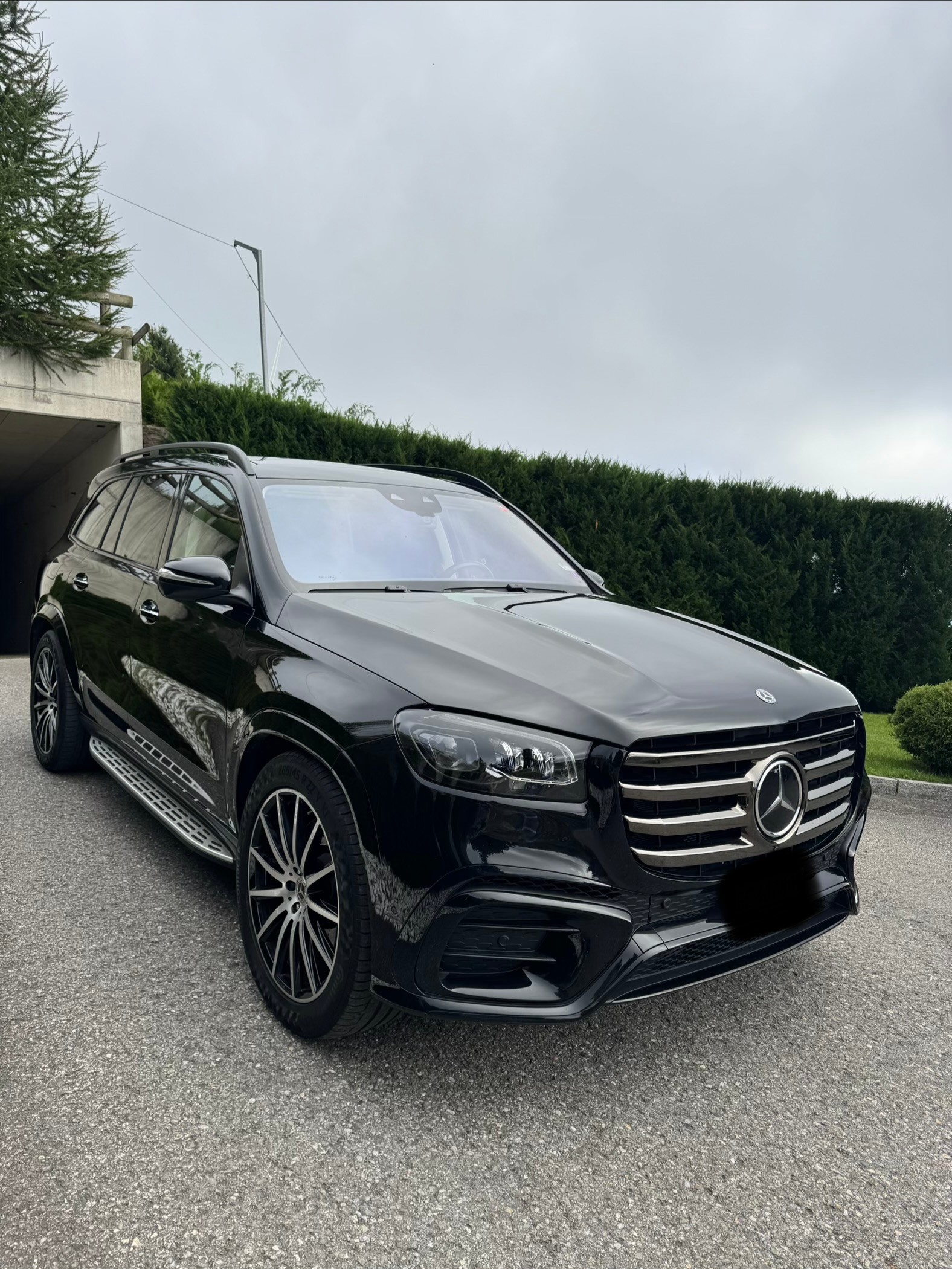 MERCEDES-BENZ GLS 580 AMG Line 4matic-image-0