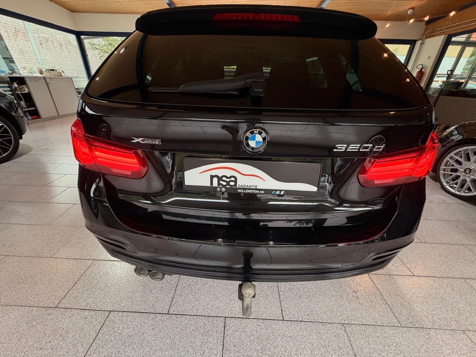 BMW 320d Touring xDrive-image-9