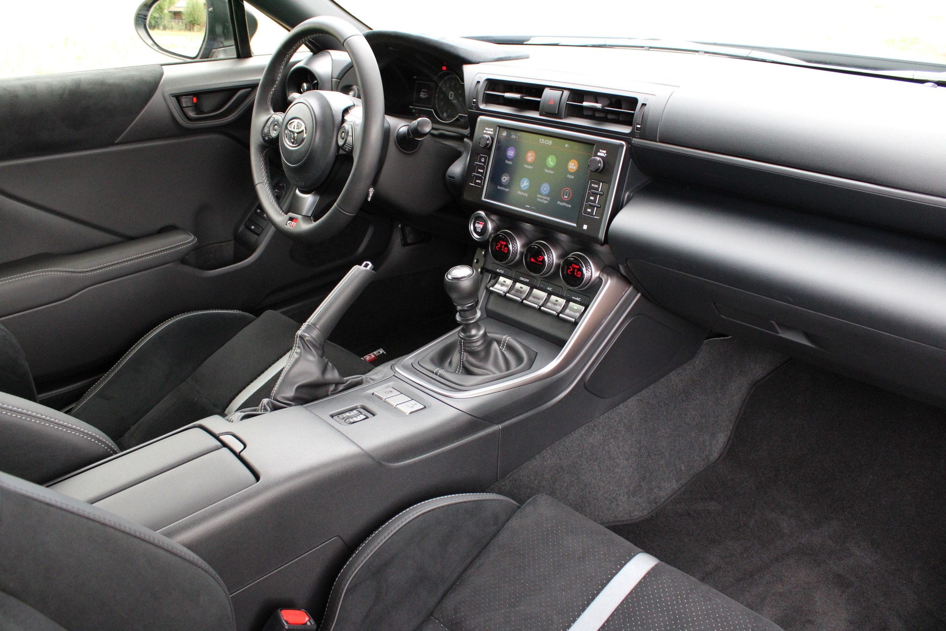 TOYOTA GR 86 2.4 Sport+-image-11