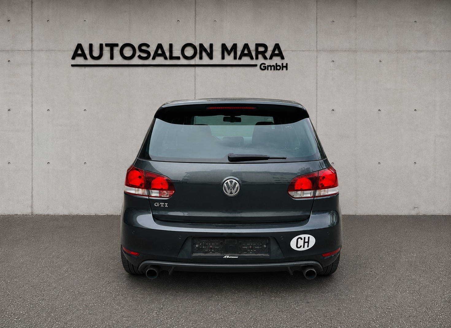 VW Golf 2.0 TSI GTI-image-4