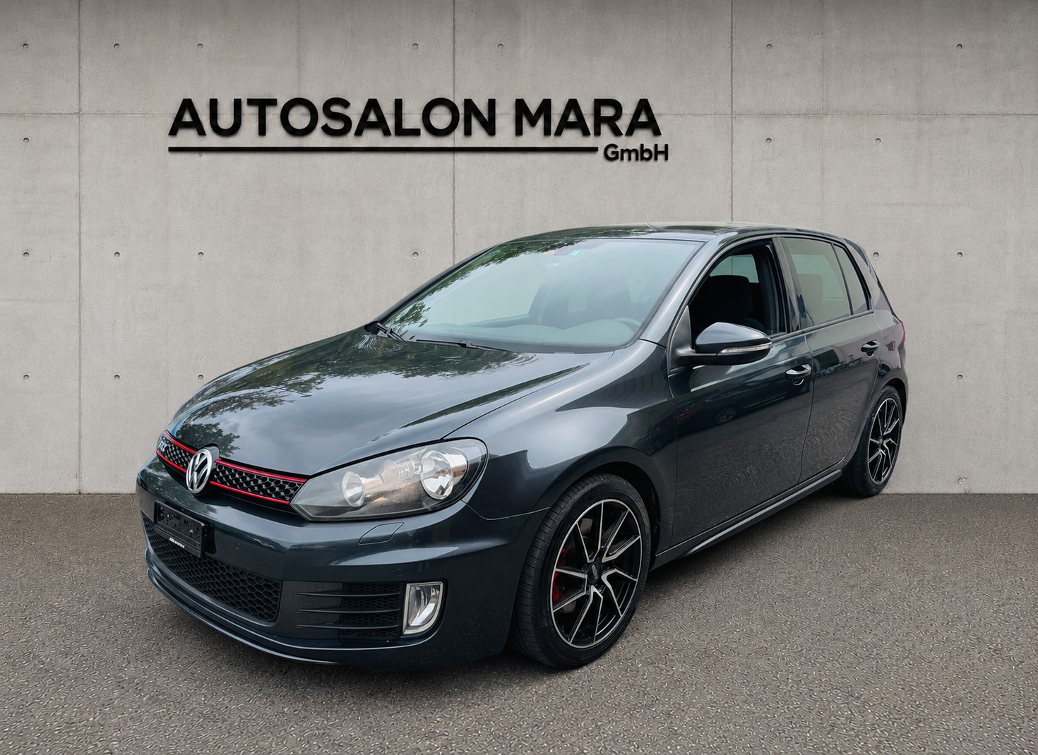 VW Golf 2.0 TSI GTI-image-0