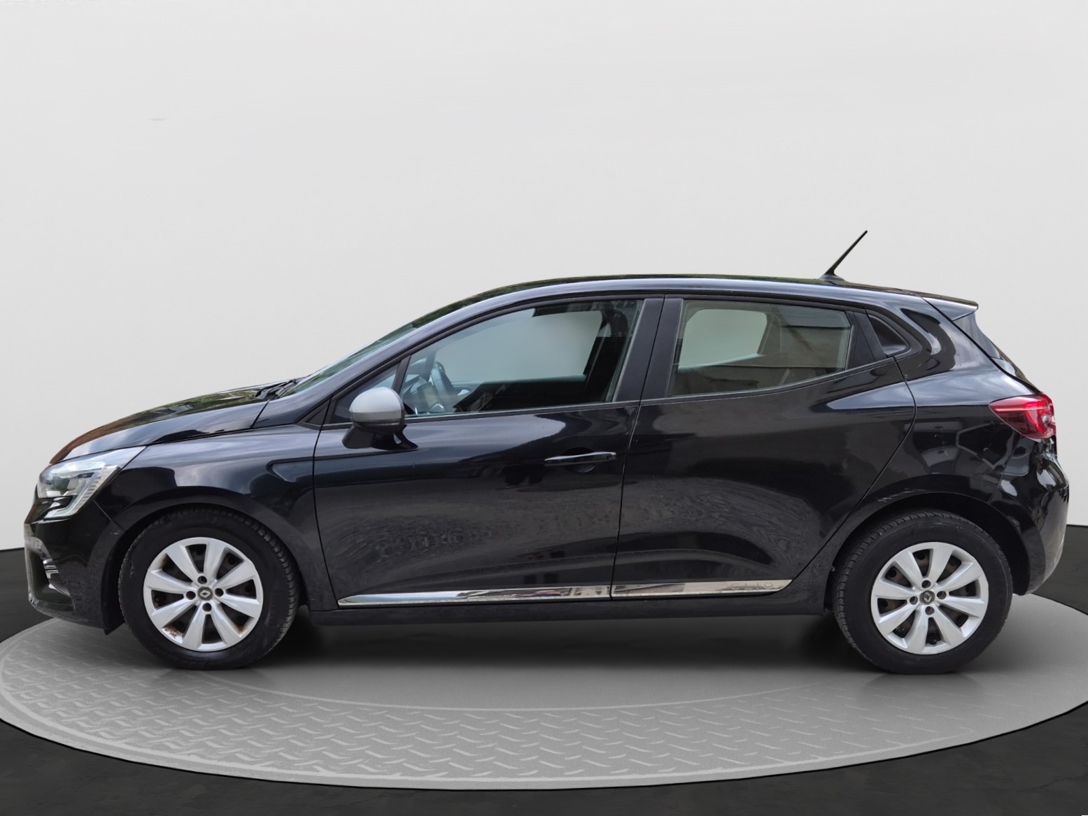 RENAULT Clio 1.0 Intens-image-8
