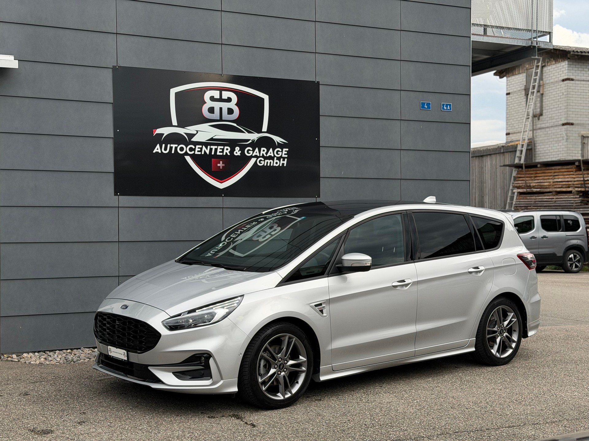 FORD S-Max 2.5 FHEV ST-Line 7Pl-image-2