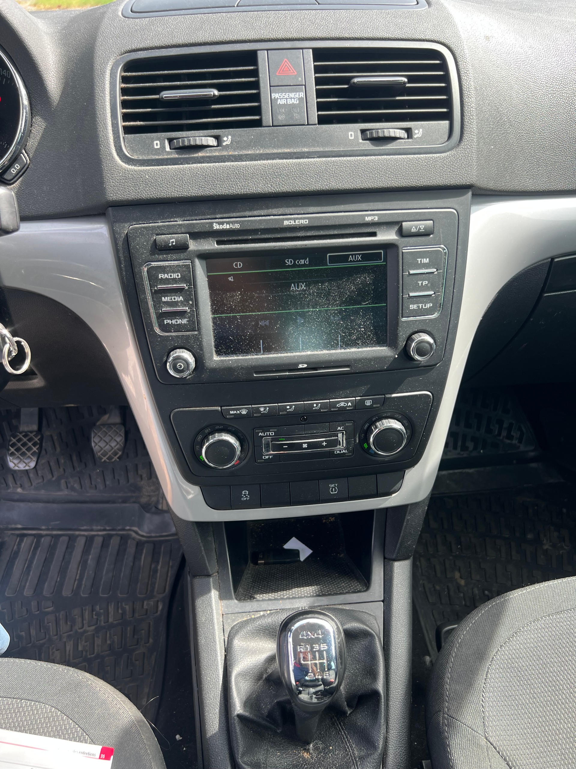 SKODA Yeti 2.0 TDI Ambition 4x4-image-11