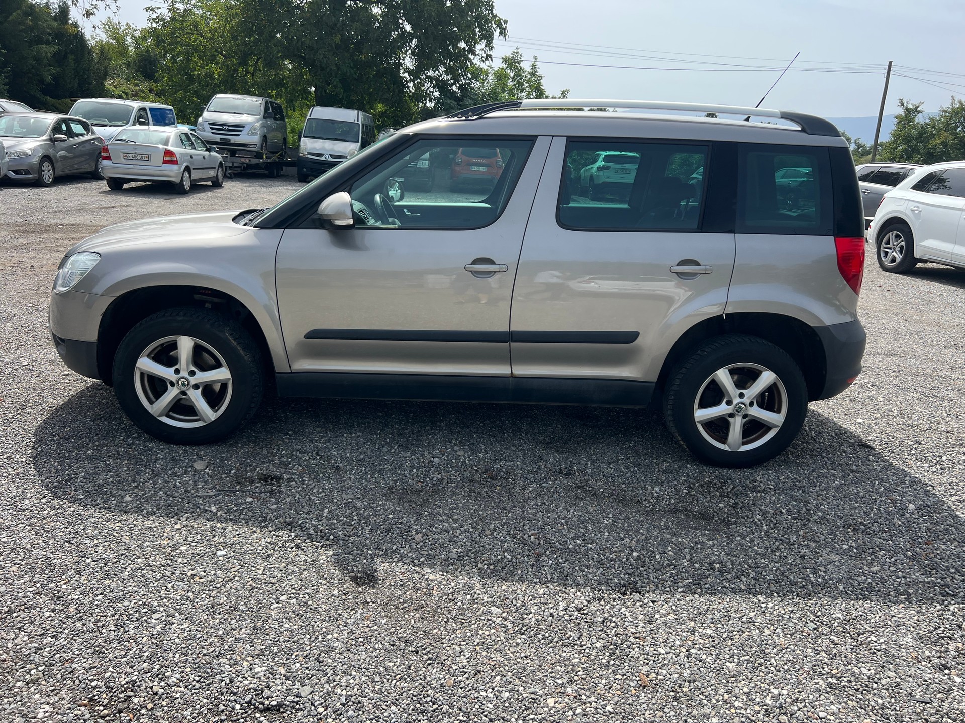 SKODA Yeti 2.0 TDI Ambition 4x4-image-2