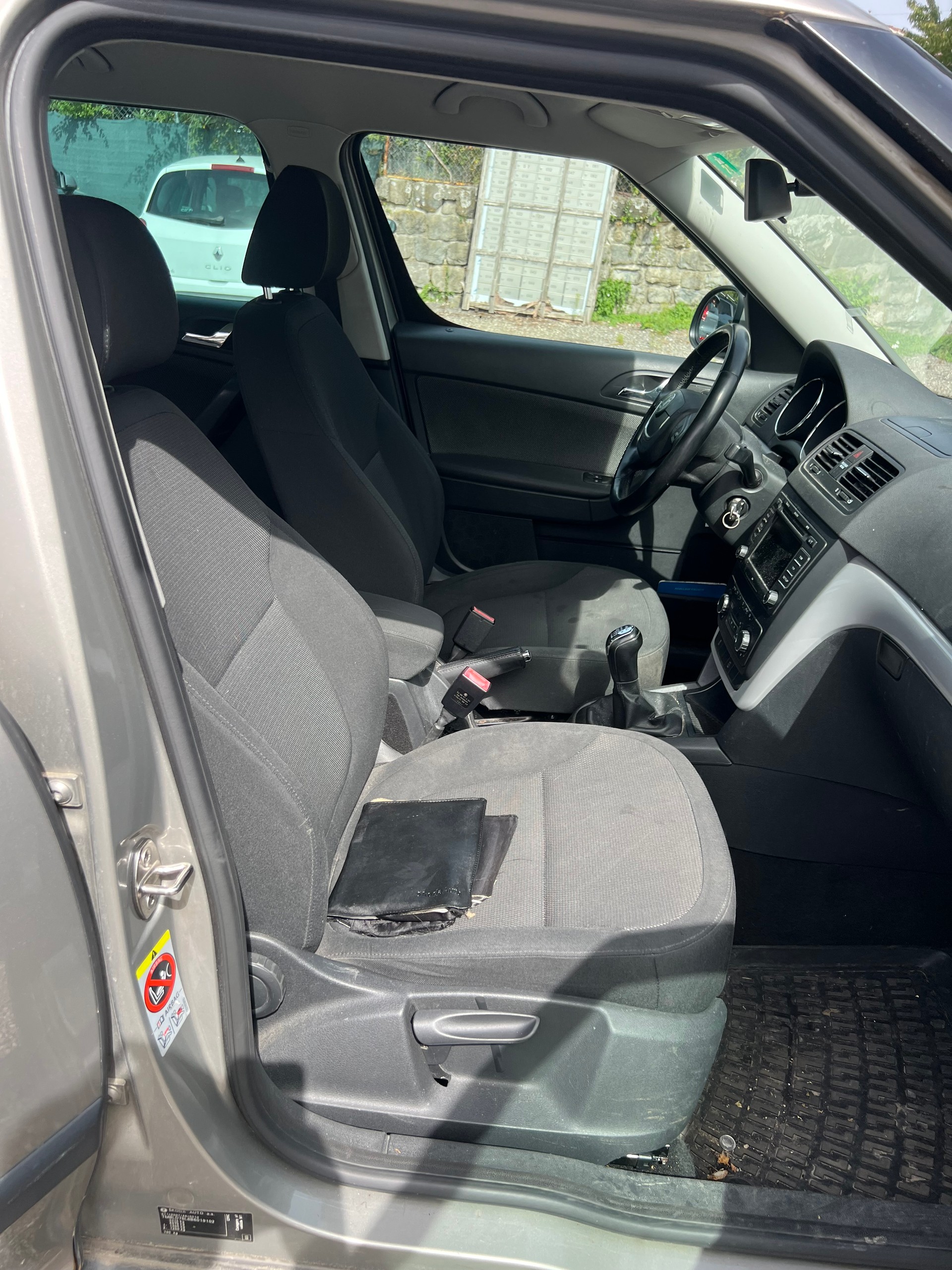 SKODA Yeti 2.0 TDI Ambition 4x4-image-13
