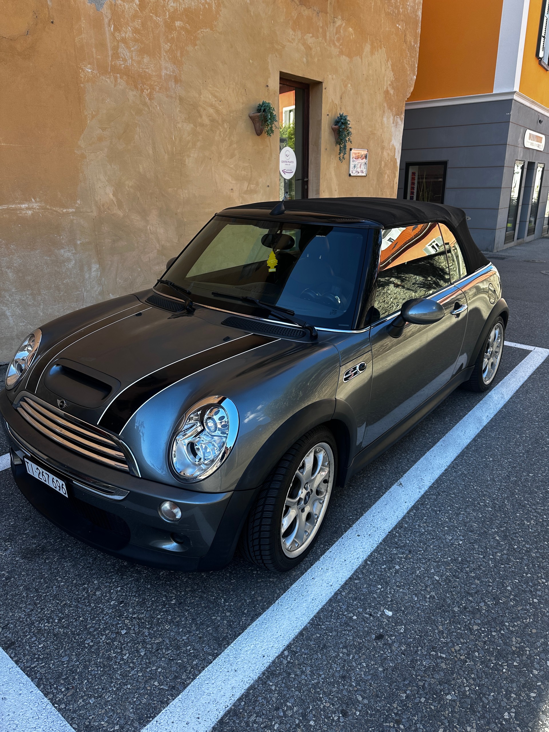 MINI 1.6i Cooper S-image-3