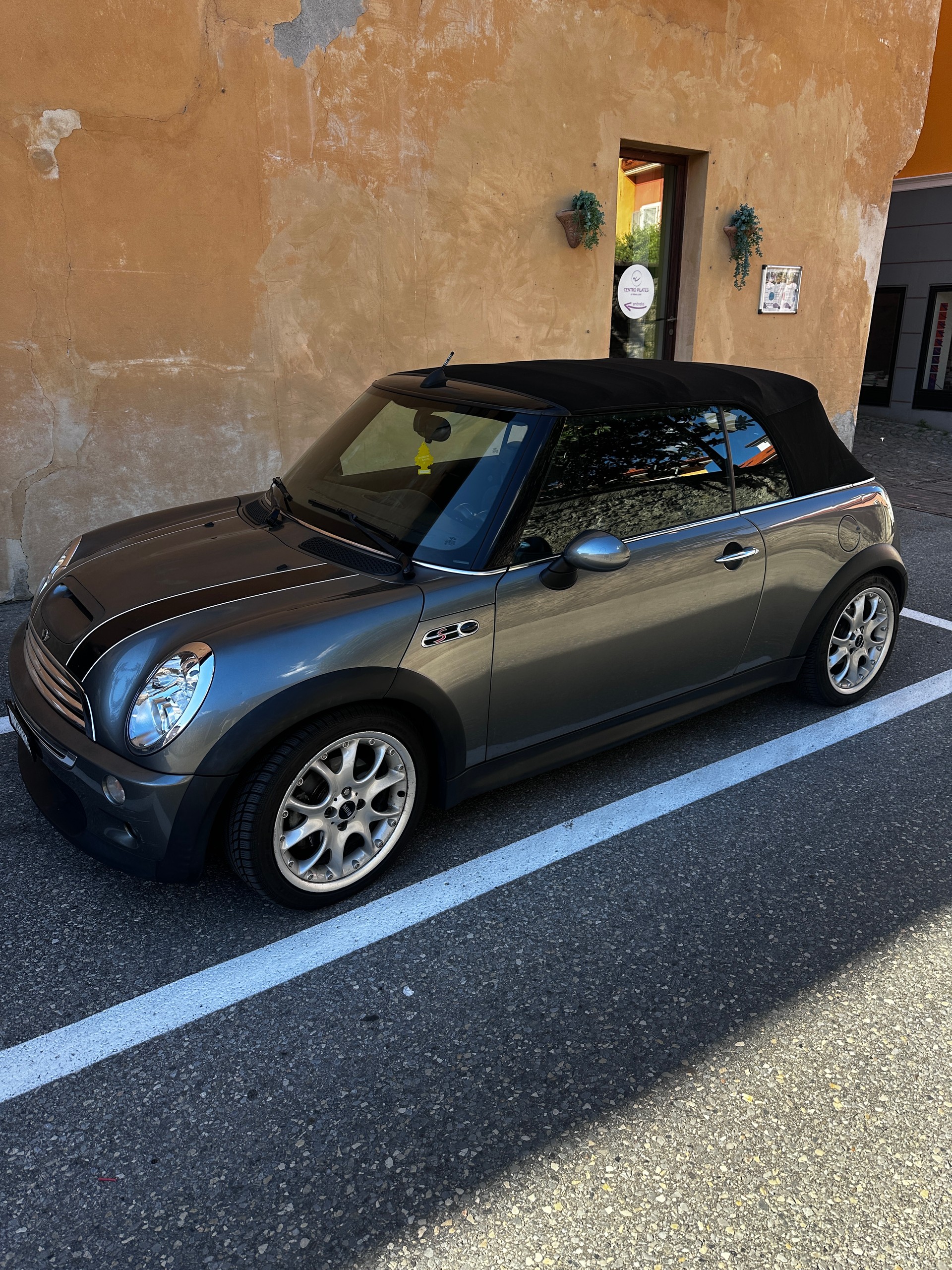 MINI 1.6i Cooper S-image-4