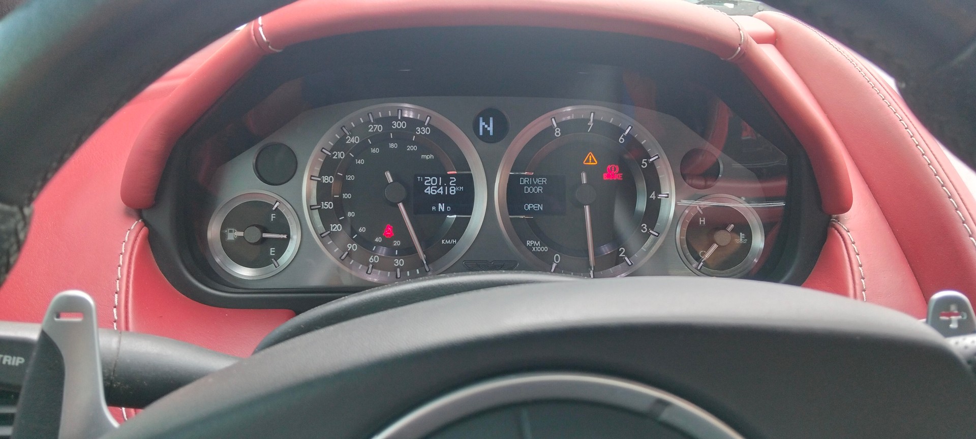 ASTON MARTIN V8 Vantage 4.7 Sportshift-image-2