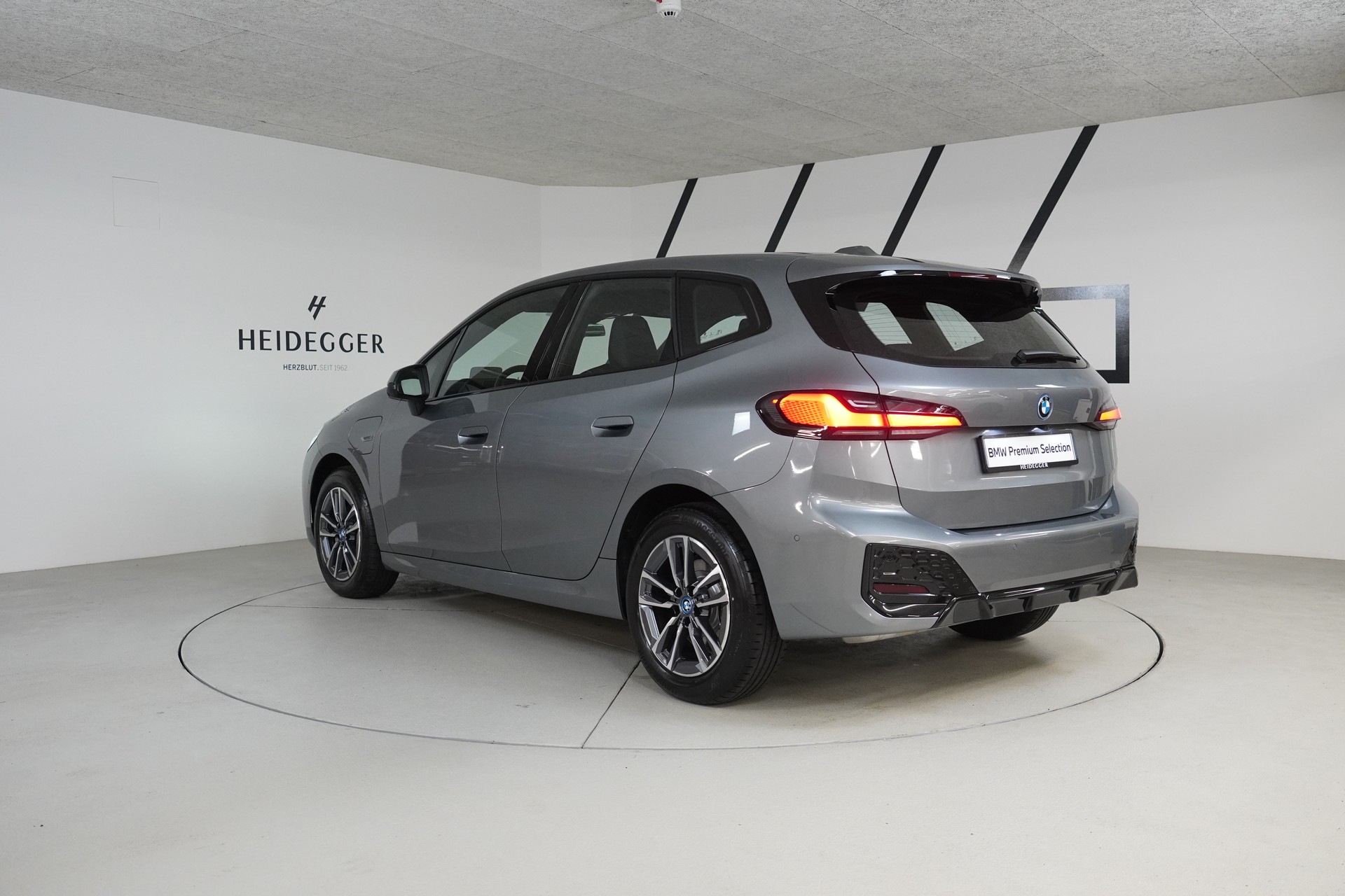 BMW 225e xDrive Active Tourer M Sport-image-5