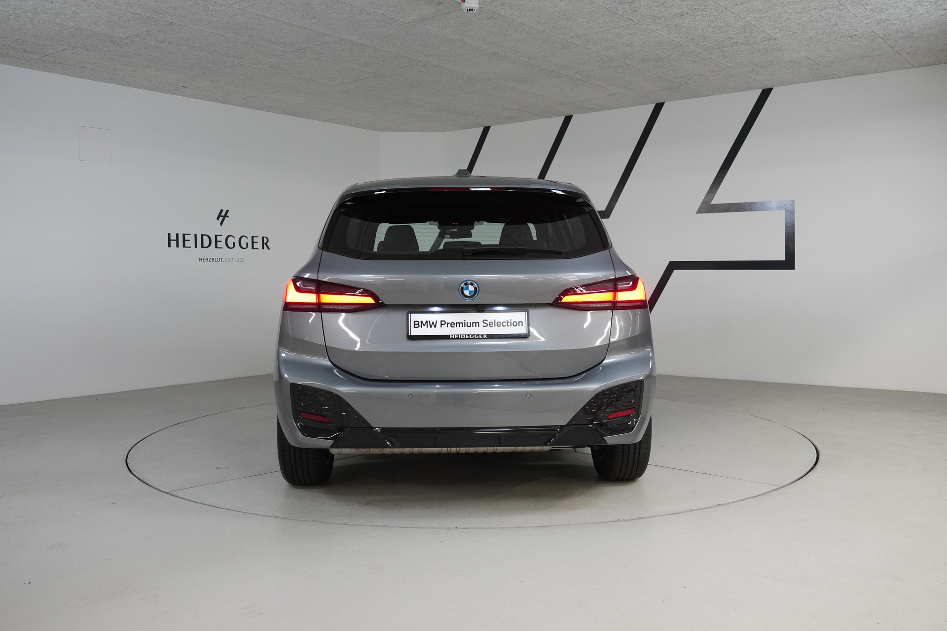 BMW 225e xDrive Active Tourer M Sport-image-6