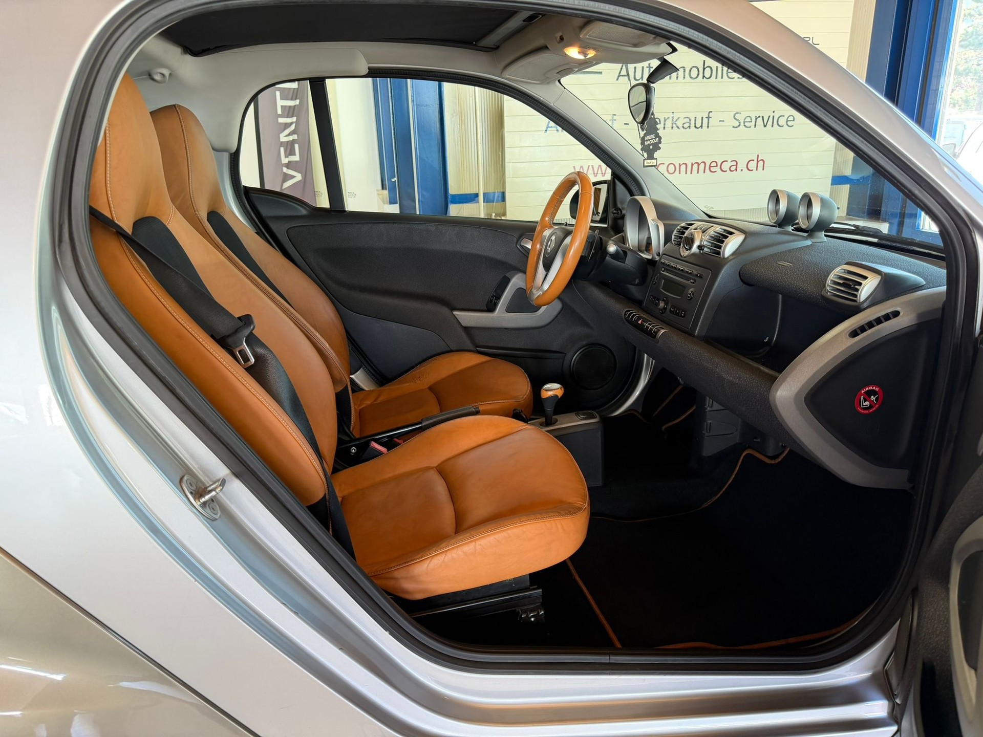 SMART fortwo limited one softouch-image-15