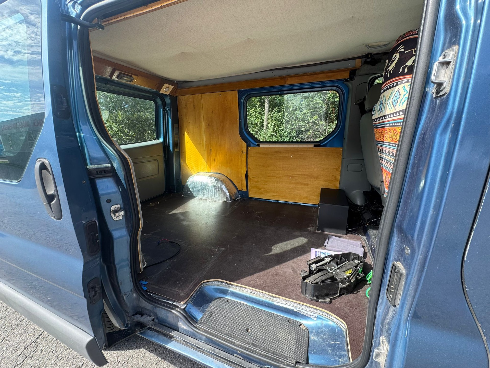 RENAULT Trafic 2.5 dCi 135 2.9t-image-9