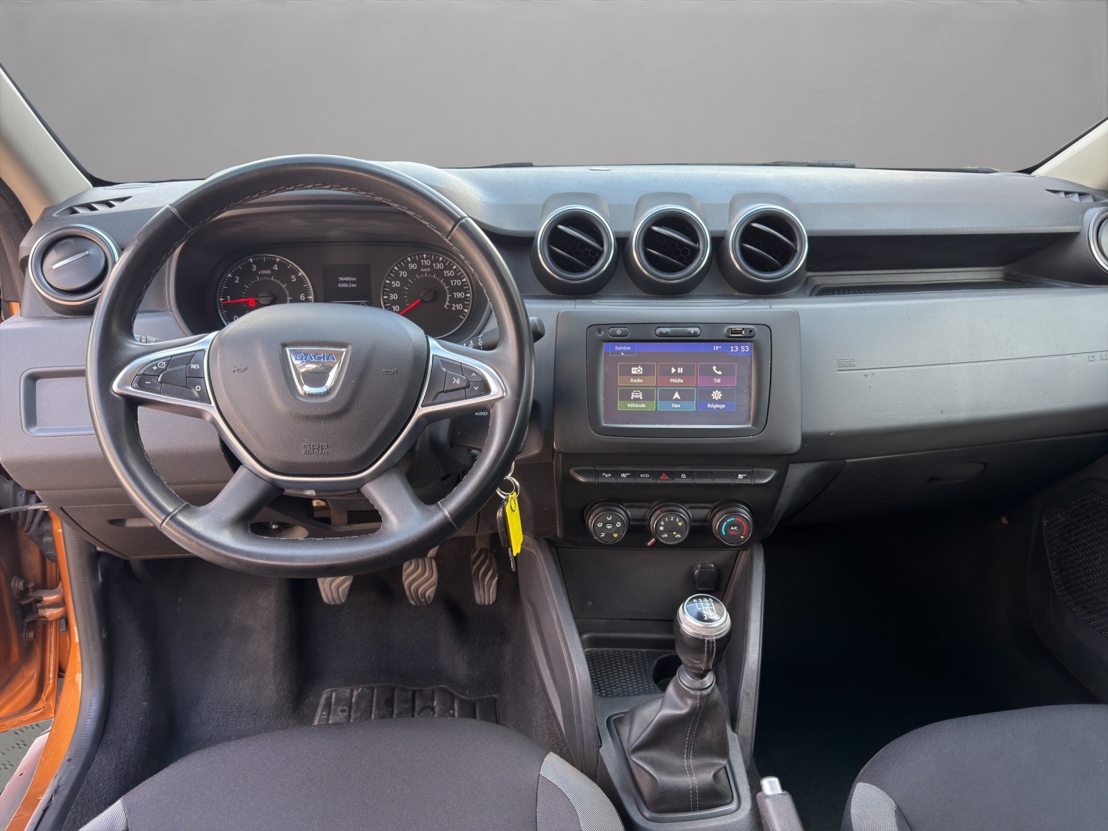 DACIA Duster TCe 125 Essential 4x4-image-13
