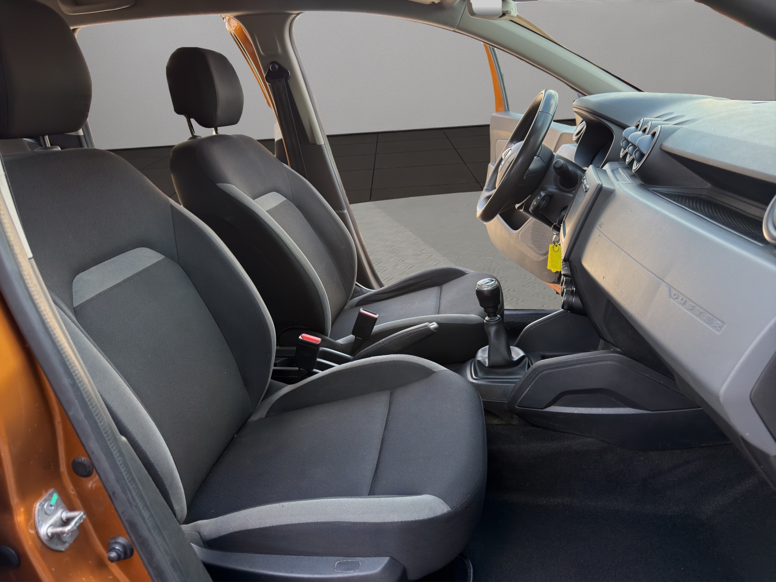 DACIA Duster TCe 125 Essential 4x4-image-16