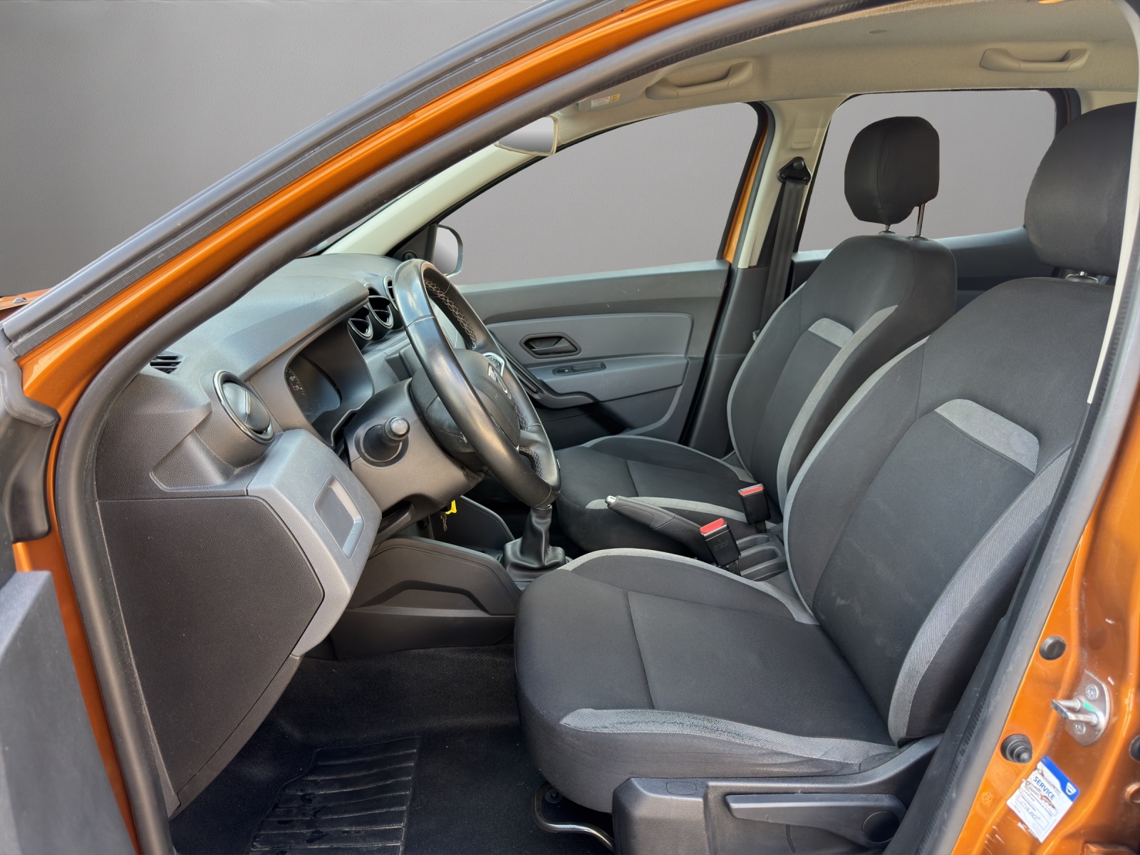DACIA Duster TCe 125 Essential 4x4-image-8
