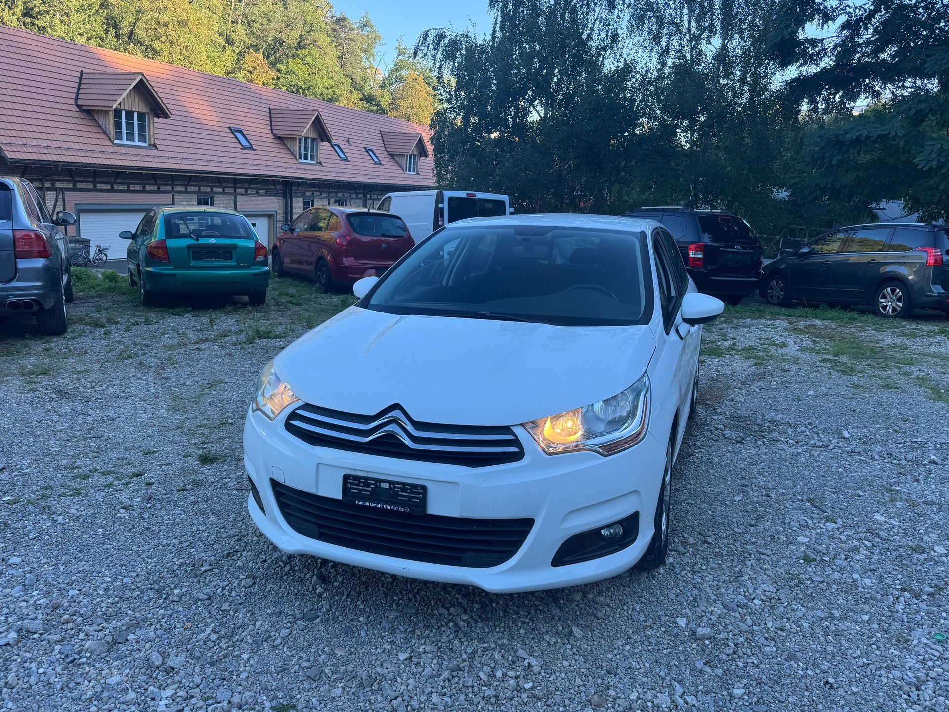 CITROEN C4 Berline 1.4 VTi Attraction-image-1