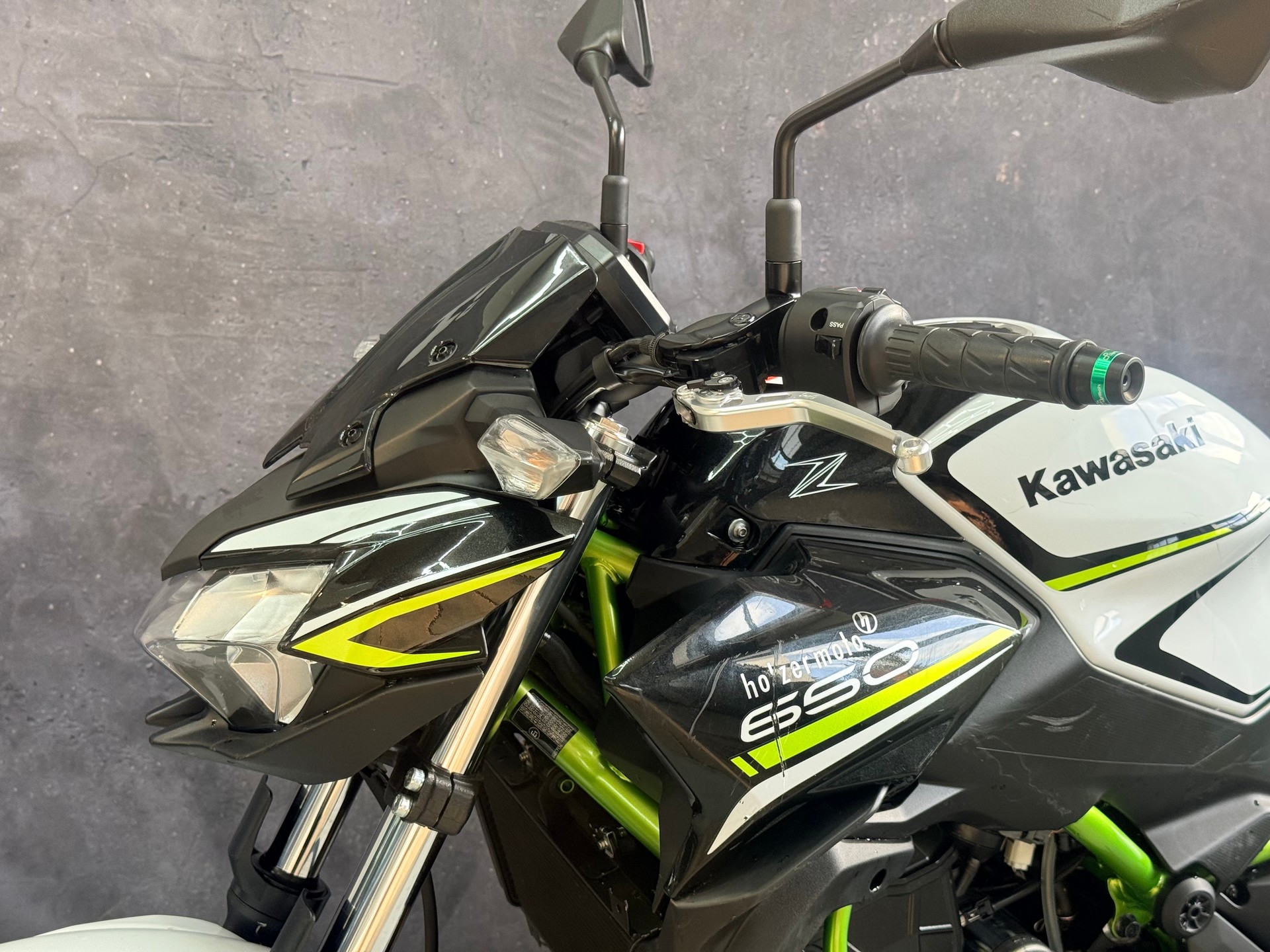 KAWASAKI Z 650 SE (35kW)-image-4