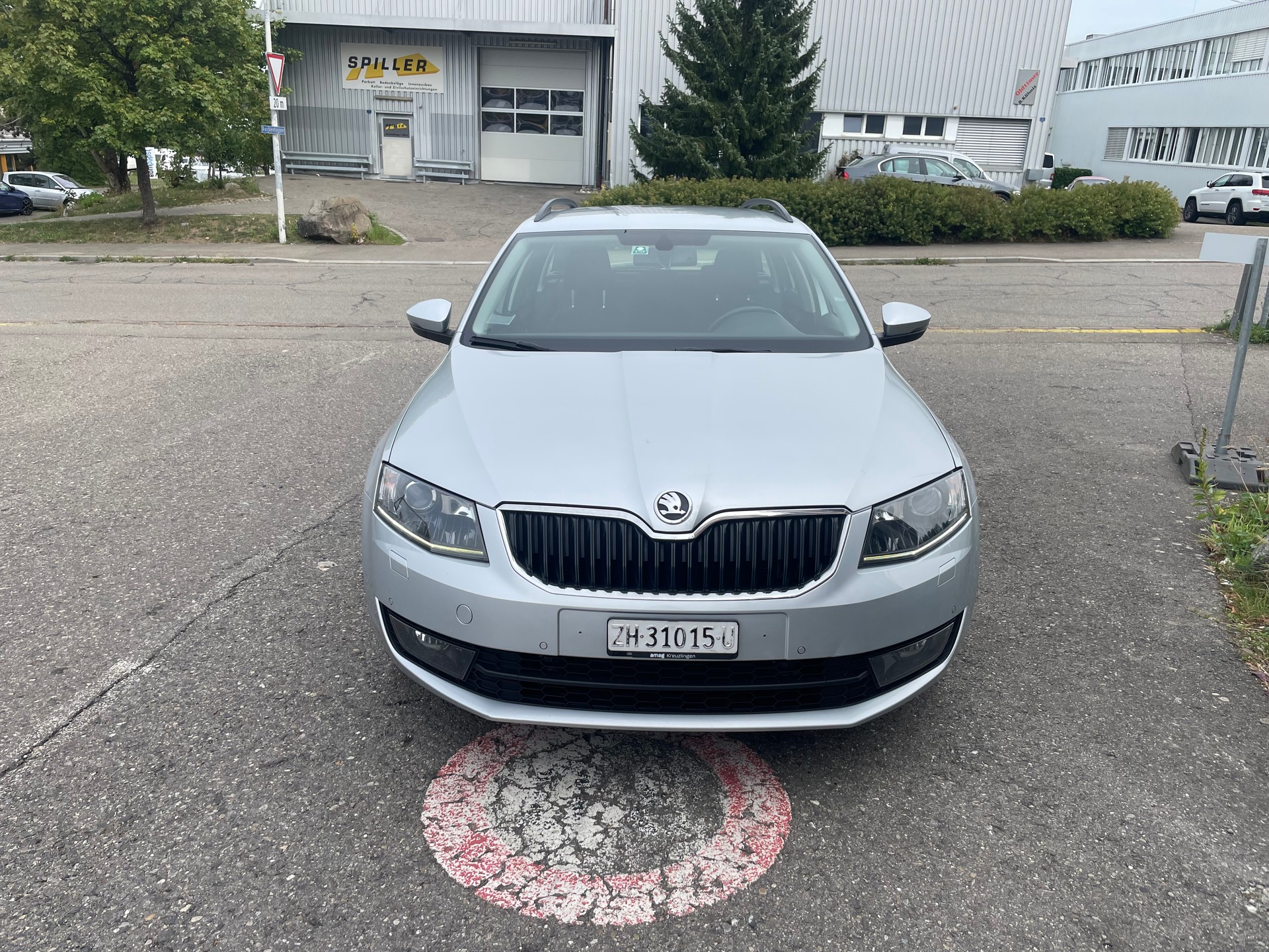 SKODA Octavia Combi 2.0 TDI Elegance 4x4 DSG-image-1