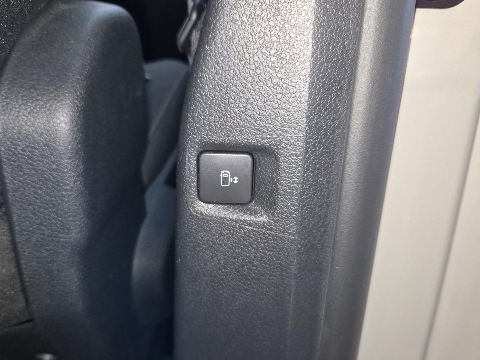 TOYOTA PROACE Verso L0 2.0 D Shuttle-image-15
