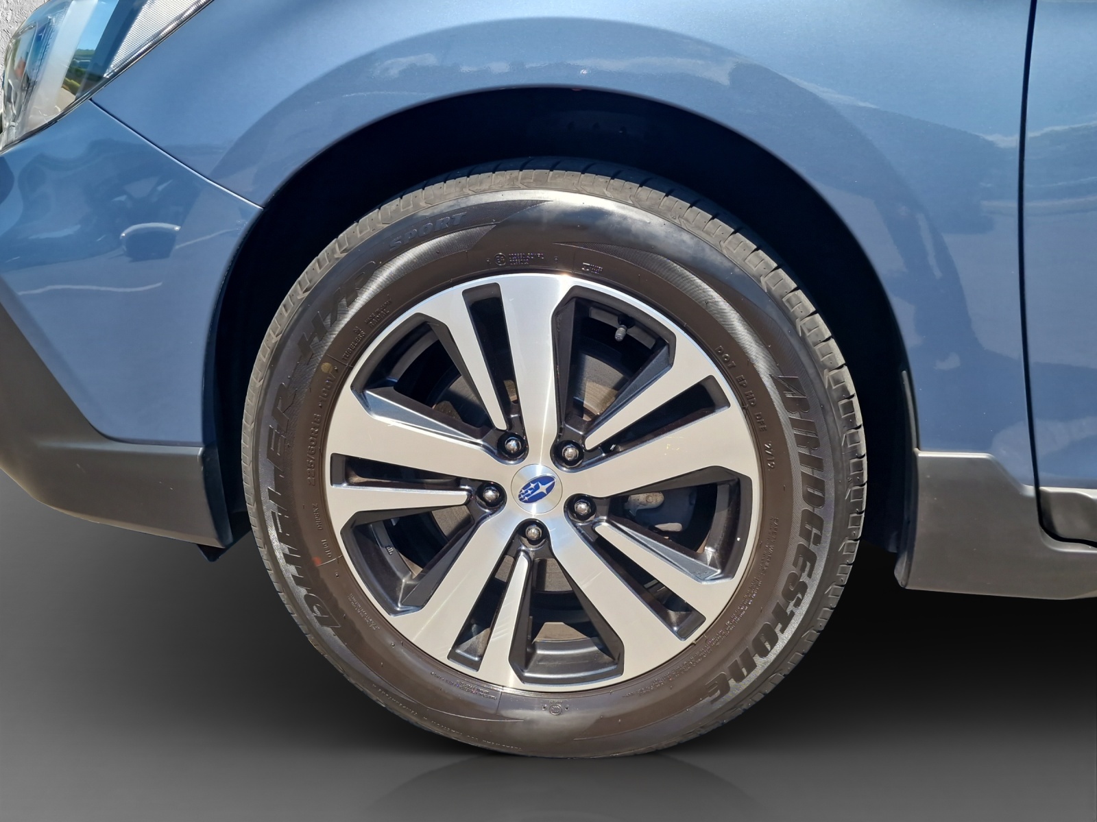 SUBARU Outback 2.5i Luxury-image-4