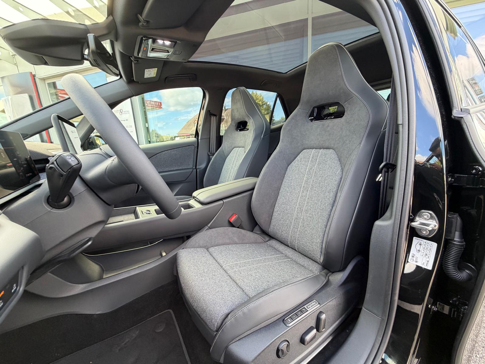 VW ID.3 Neo 50 kWh 170PS Life-image-25
